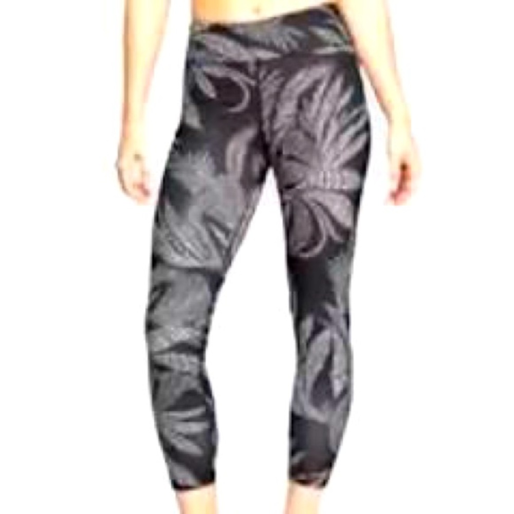 Women’s NEW Workout Leggings - Picture 9 of 9